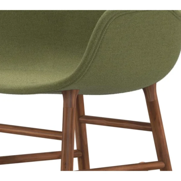 Normann Copenhagen Normann Rocking Walnut Schaukelstuhl Textil-gepolstert Breeze – H 73 X B 56 X T 67 Cm – Green – 4803 5